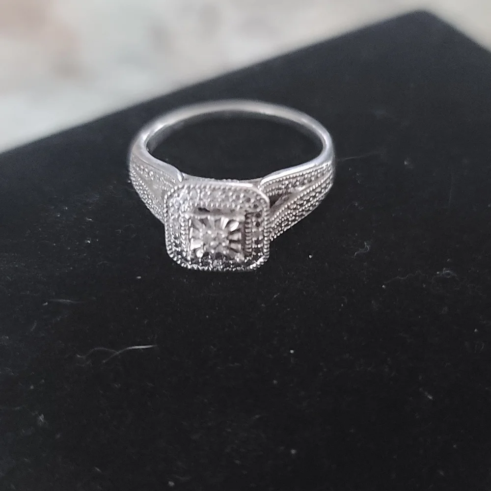 Diamond Ring - Picture 8 of 12